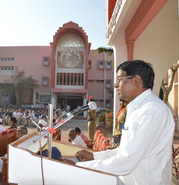 डॉ. ईश्वर नंदापुरे